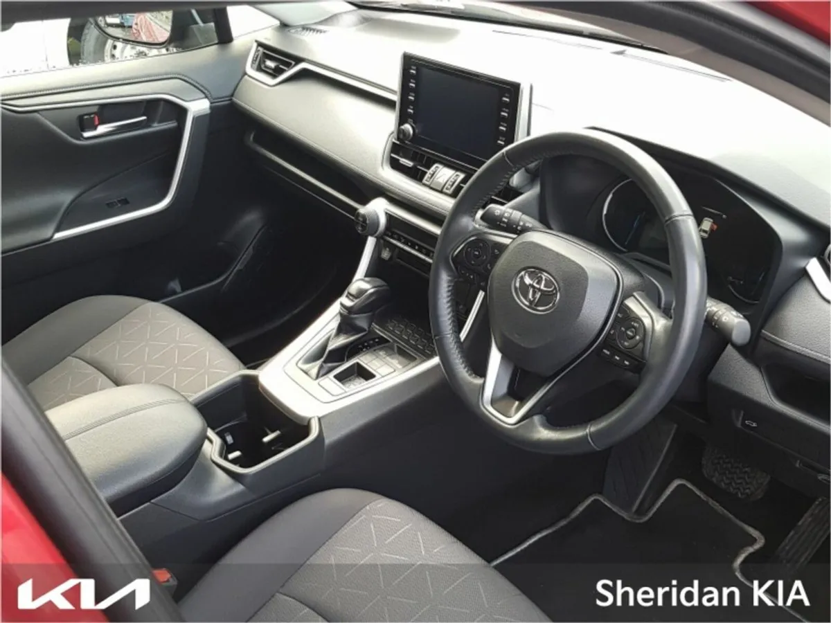 Toyota RAV4 2.5 Hybrid Luna 2WD - Image 2