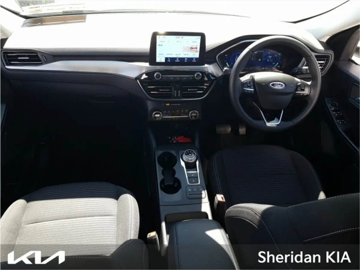 Ford Kuga 2.5 Duratec 225PS PHEV Titanium Auto - Image 4