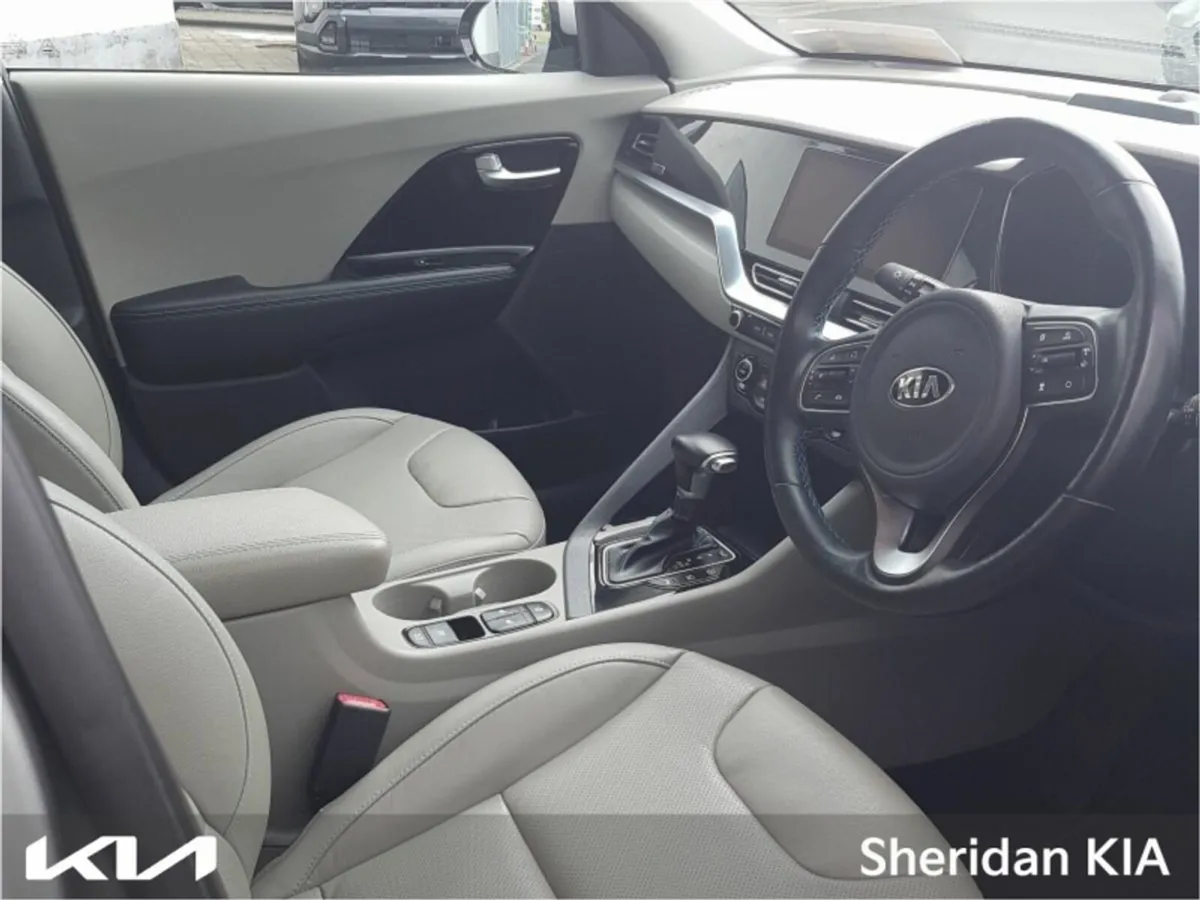 Kia Niro 1.6 GDI PHEV PE Trailer Auto - Image 2