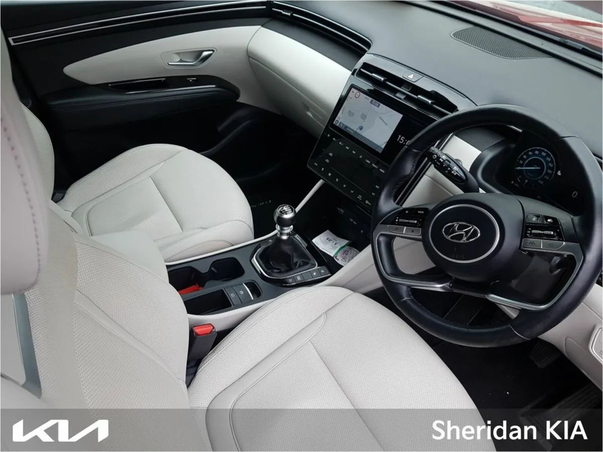 Hyundai Tucson 2WD Executive Plus - Image 2