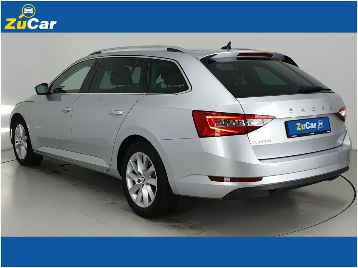 Skoda Superb  Phev S-A  SE Technology  DSG - Image 4