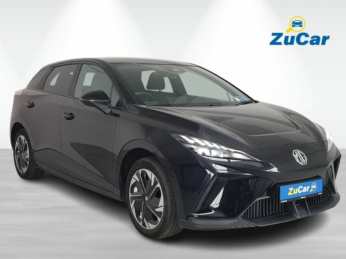 MG MG4 SE  64kWh Auto  Long Range - Image 1