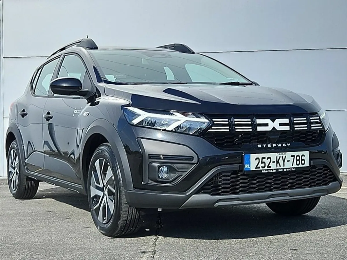 Dacia Sandero Stepway 1.0L 90PS Expression - Image 1