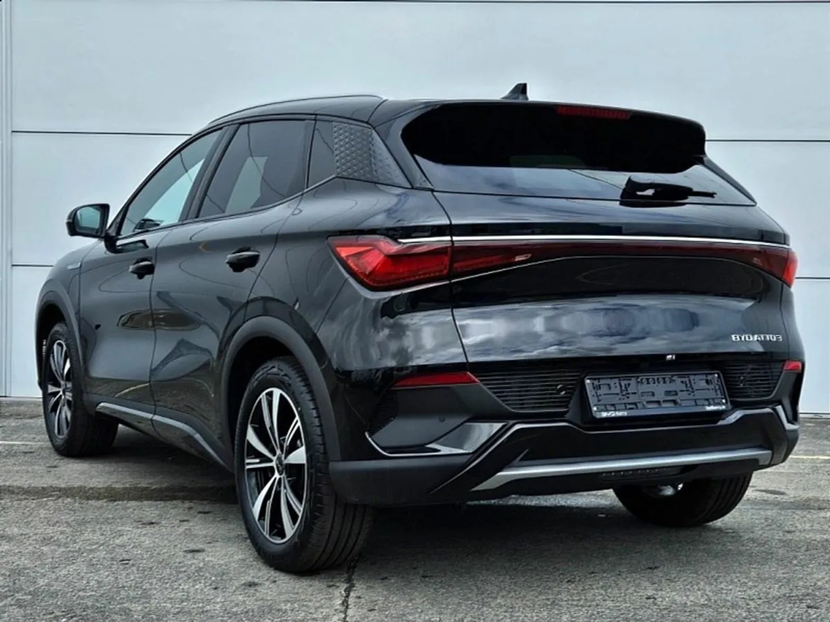 BYD ATTO 3 EV Comfort - Image 3