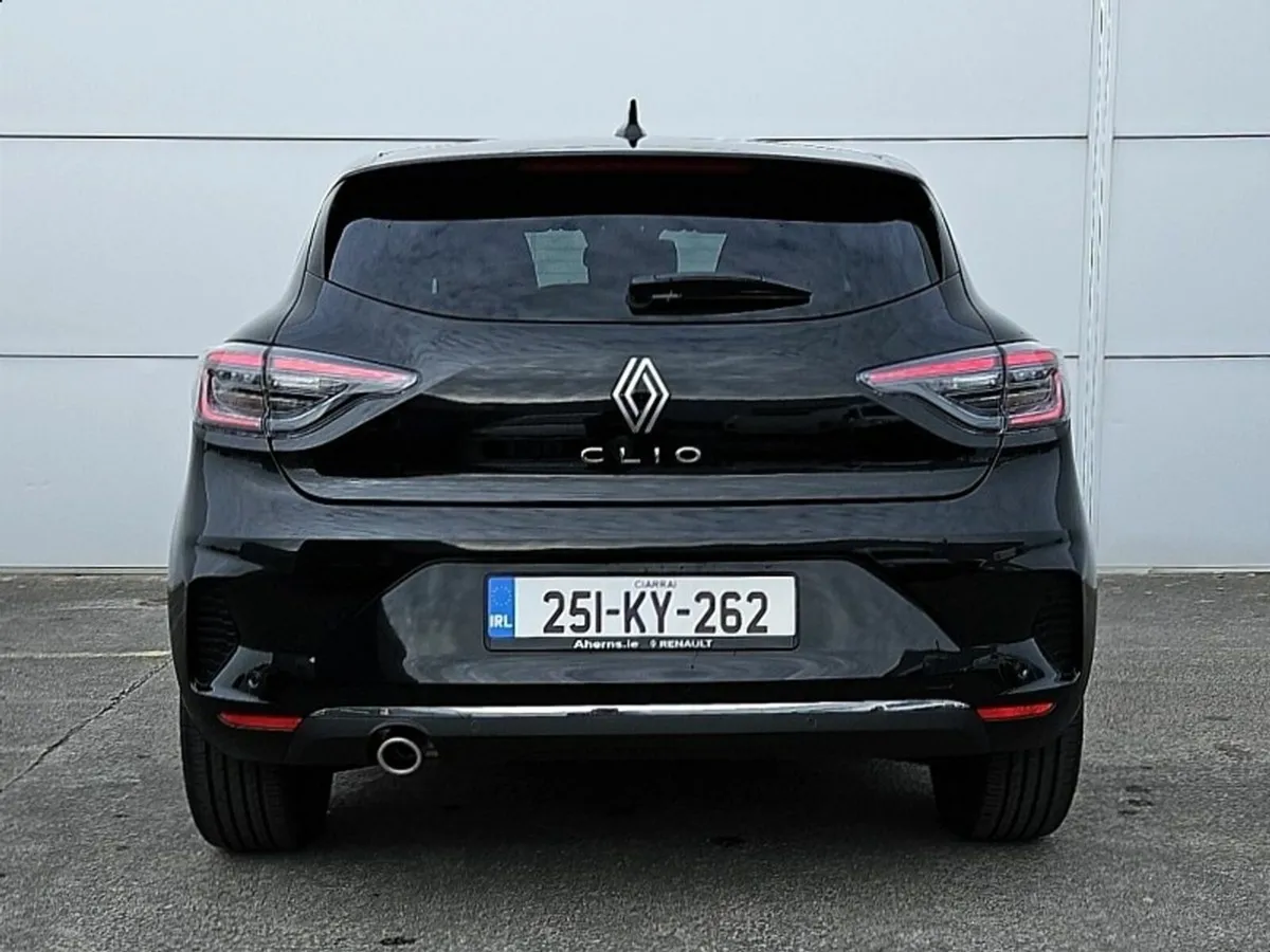 Renault Clio 1.0 L Techno - Image 4