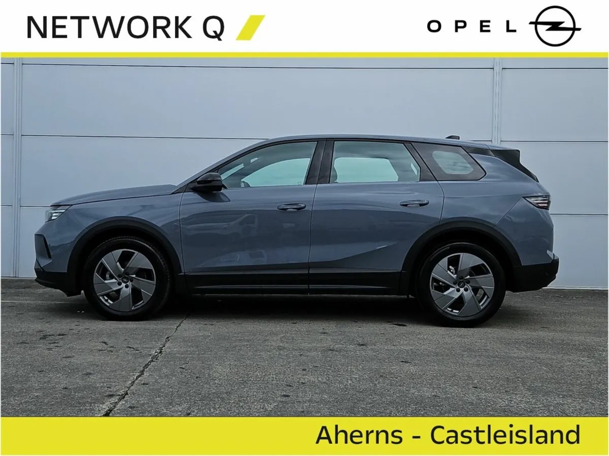 Opel Grandland Elegance PureTech 136 PS MHEV - Image 4