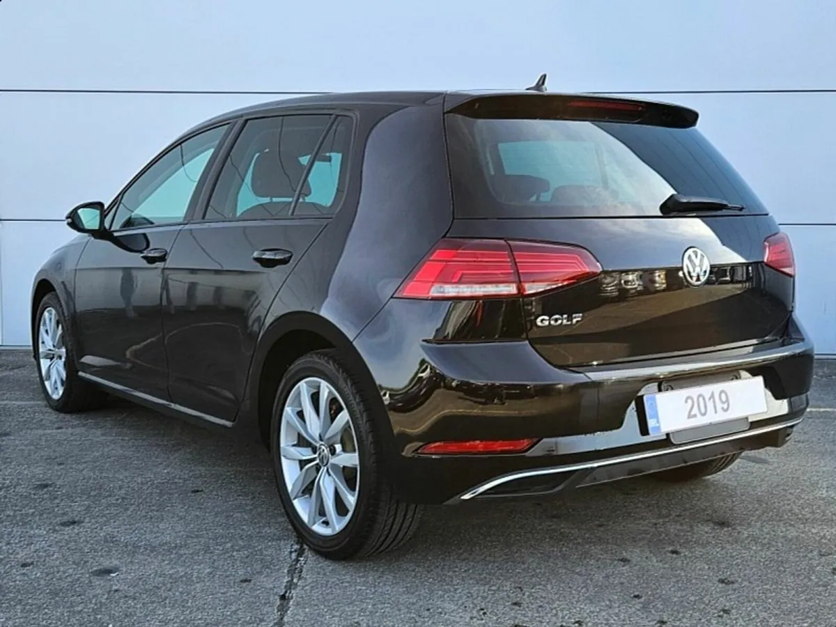 Volkswagen Golf Comfortline 1.2Tsi Automatic - Image 3