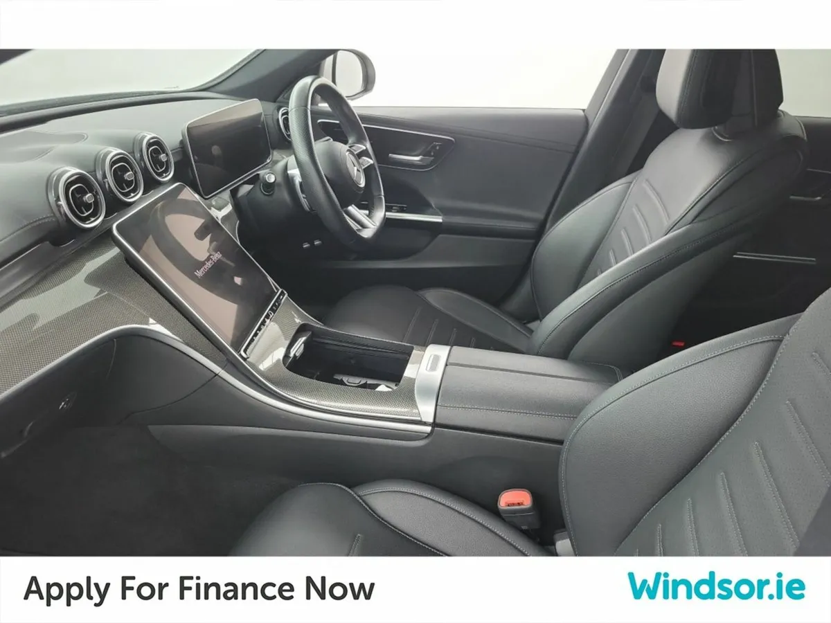 Mercedes-Benz C-Class C300 AMG Line - Image 4