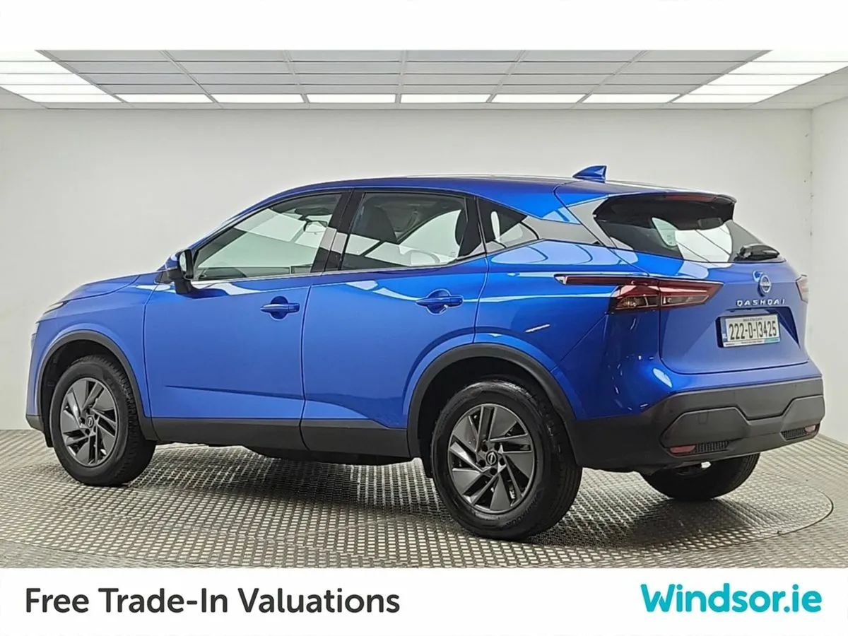 Nissan Qashqai 1.3 PET MILD HYBRID SV - Image 4