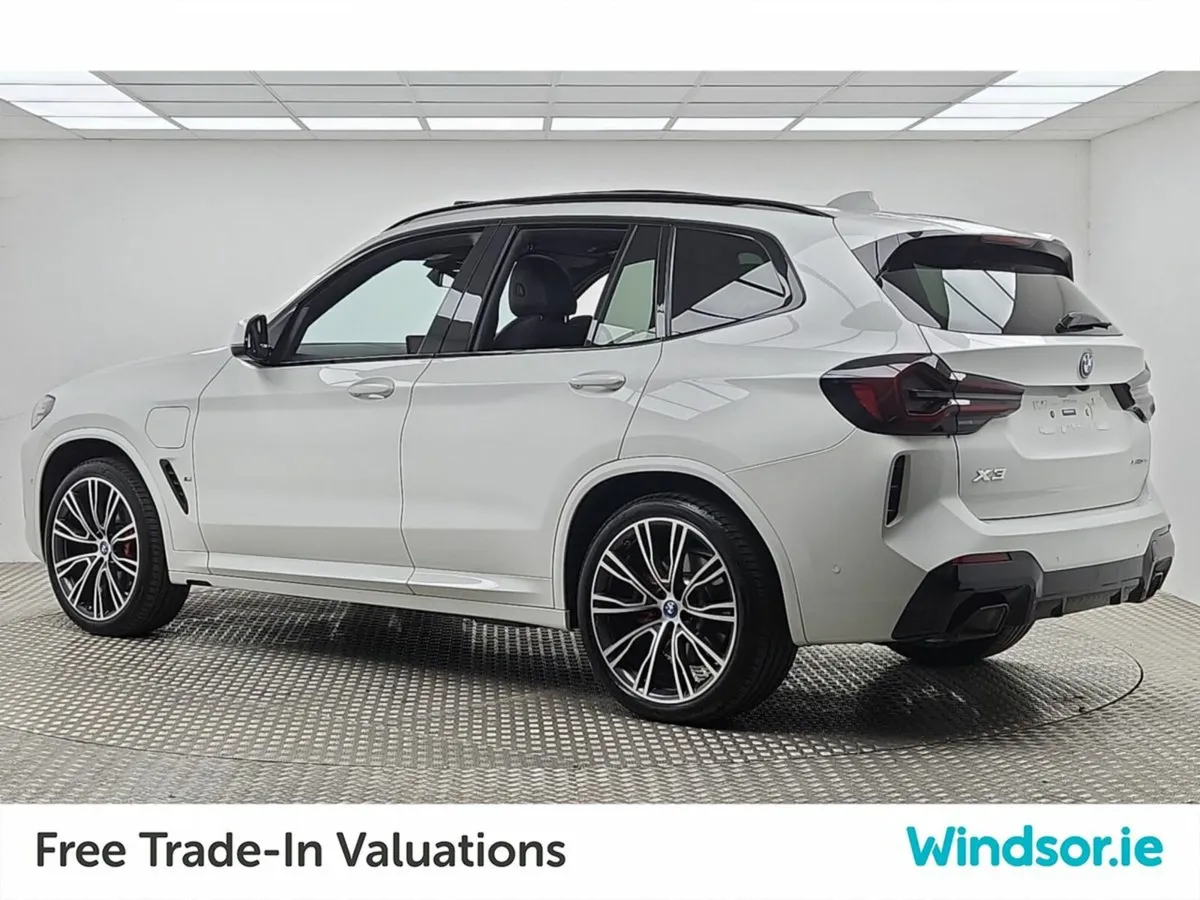 BMW X3 X3 xDrive30e M Sport + 21" Wheels + Panoram - Image 3