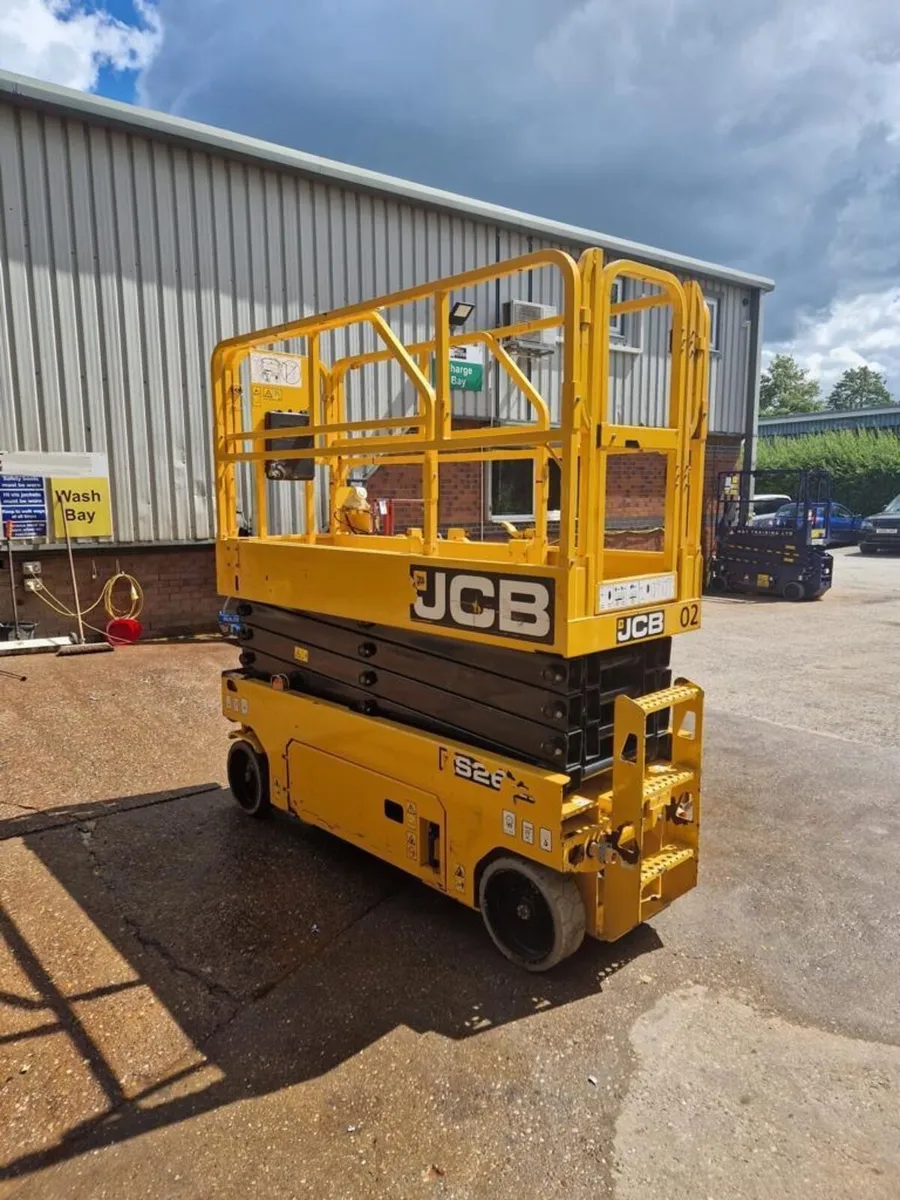 JCB SCISSOR LIFT - Image 4