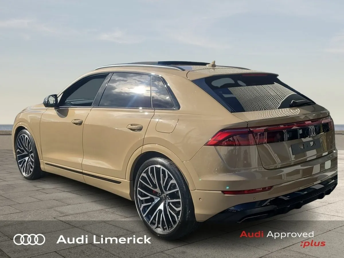 Audi Q8 Q8 Competition 60TFSIe quattro Black Editi - Image 4