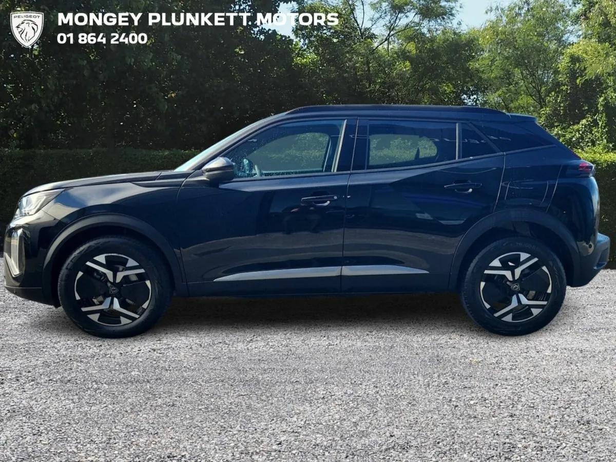 Peugeot 2008 1.2 MHEV Puretech 136bhp Allure - Image 4