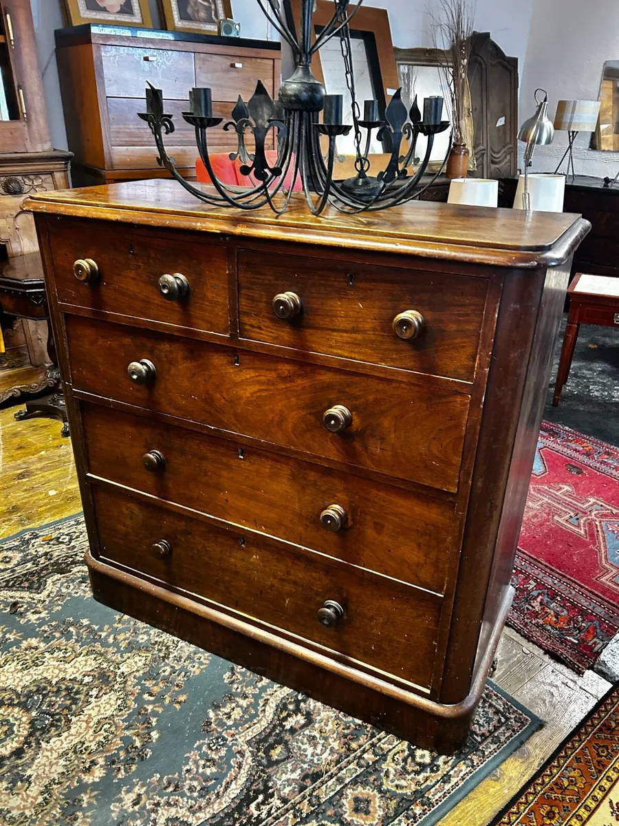 Antique chest drawers - Image 1