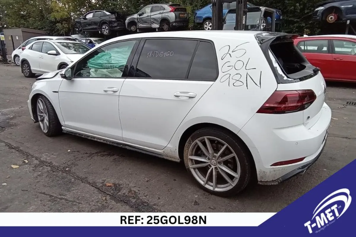 2018 VOLKSWAGEN GOLF BREAKING FOR PARTS - Image 1