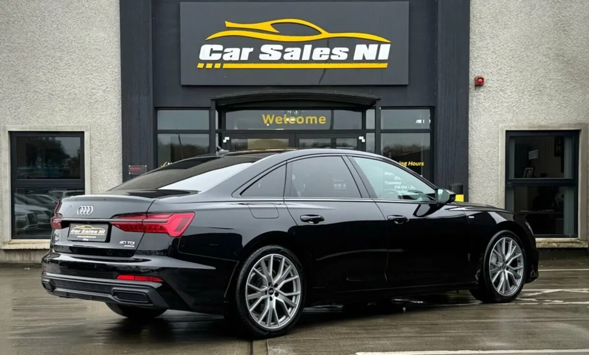 2.0 TDI 40 Black Edition Saloon 4dr Diesel S Troni - Image 4