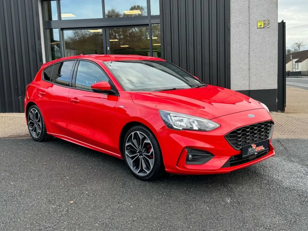 1.0T EcoBoost ST-Line X Hatchback 5dr Petrol Manua - Image 1