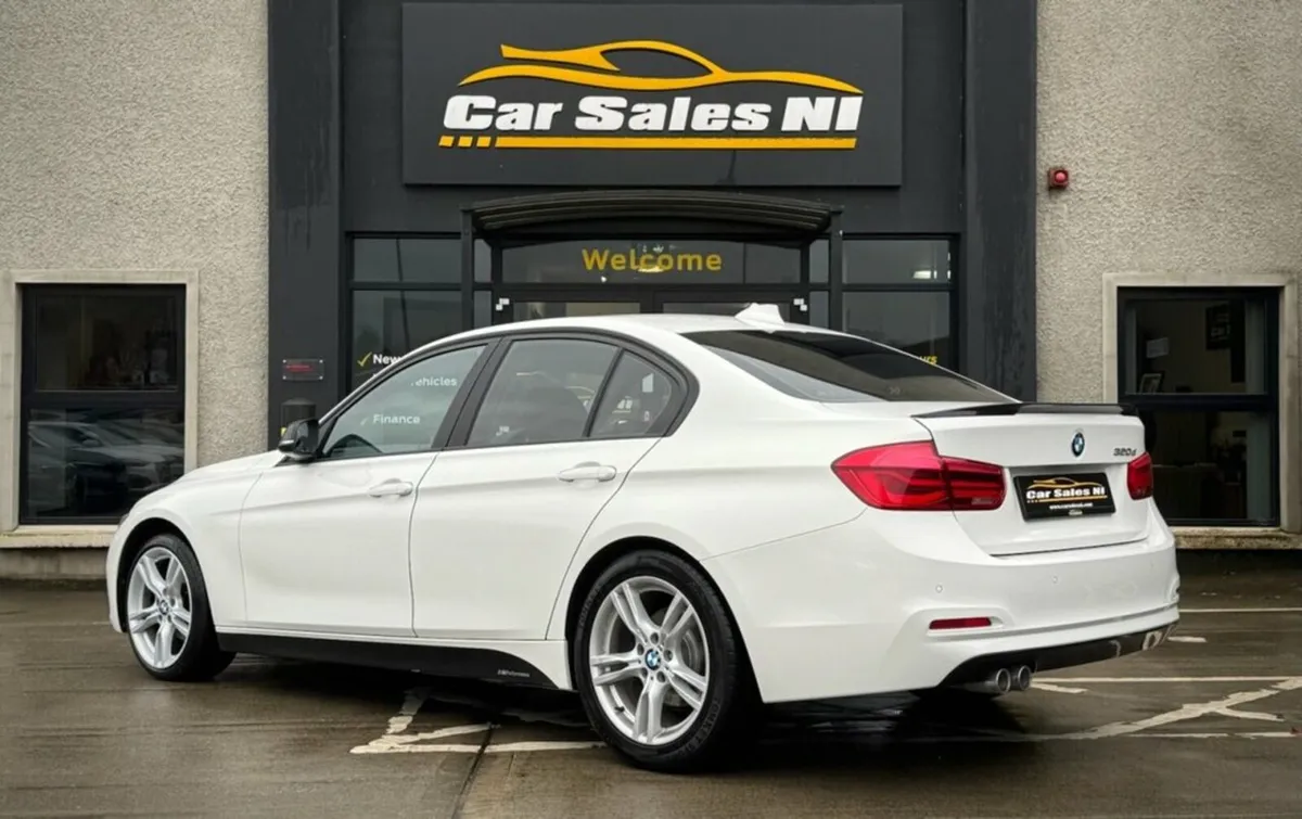 2.0 320d ED Plus Saloon 4dr Diesel Manual Euro 6 ( - Image 4