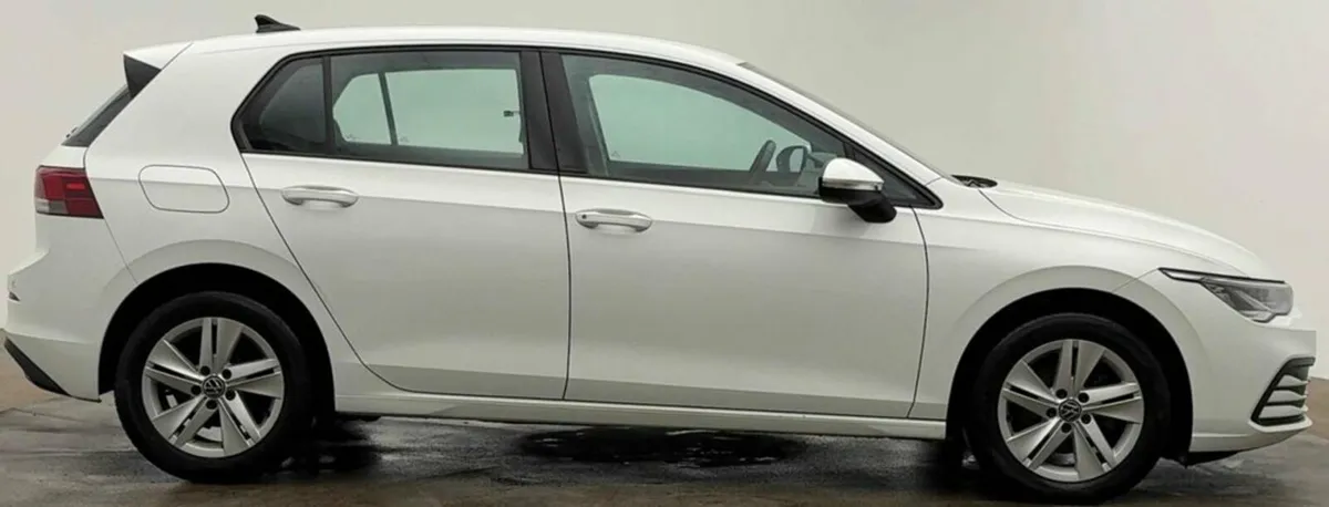 2.0 TDI Life Hatchback 5dr Diesel DSG Euro 6 (s/s) - Image 2