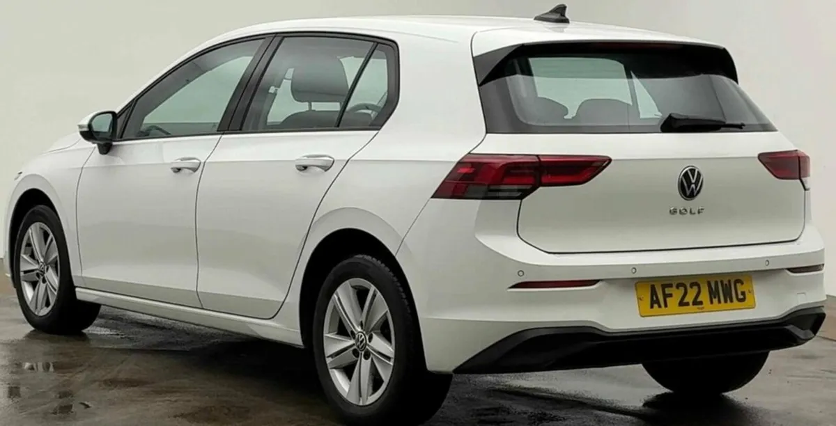 2.0 TDI Life Hatchback 5dr Diesel DSG Euro 6 (s/s) - Image 3