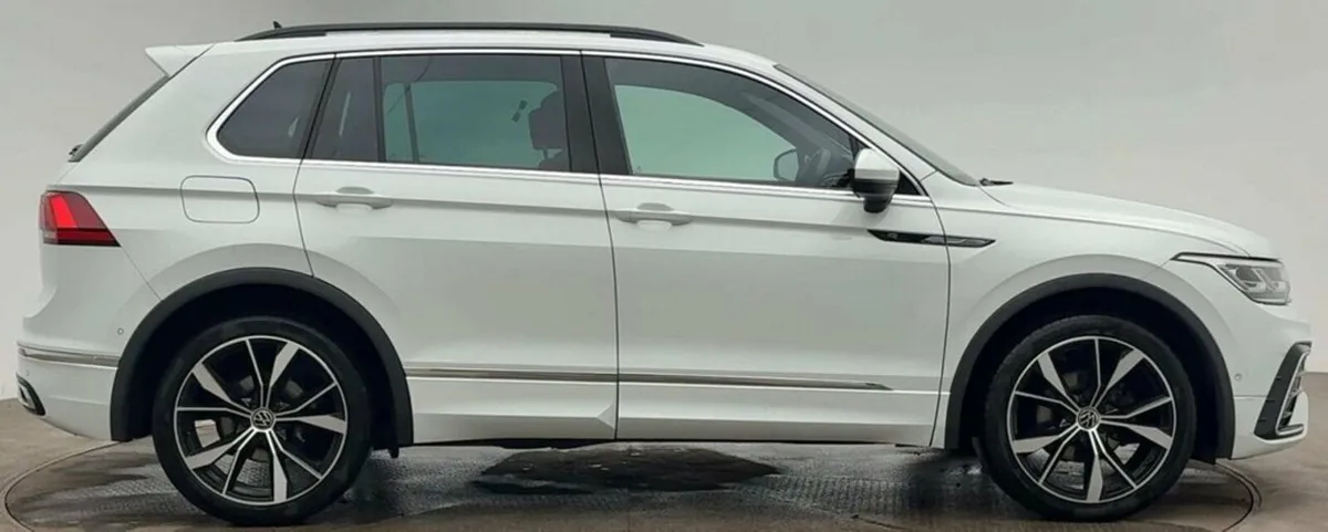 2.0 TDI R-Line SUV 5dr Diesel DSG Euro 6 (s/s) (15 - Image 2