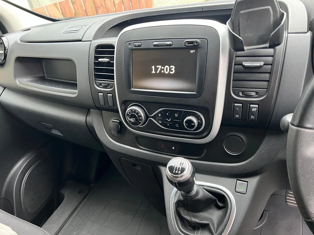Renault Trafic 2021 - Image 3
