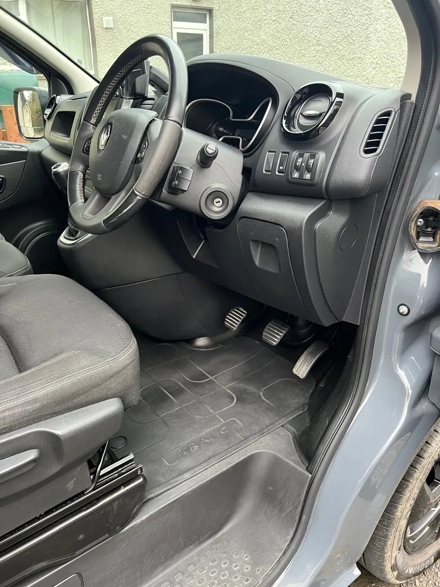 Renault Trafic 2021 - Image 4