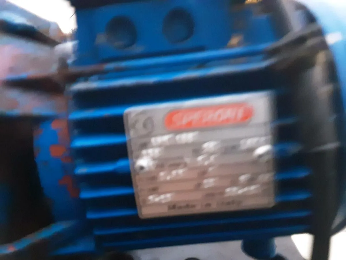 Deep well surface pump - Image 2