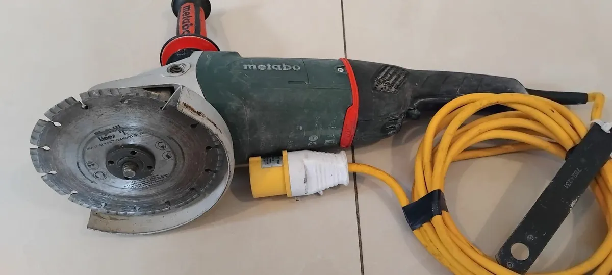 Metabo W 22-180 MVT Angle Grinder 110v - Image 4