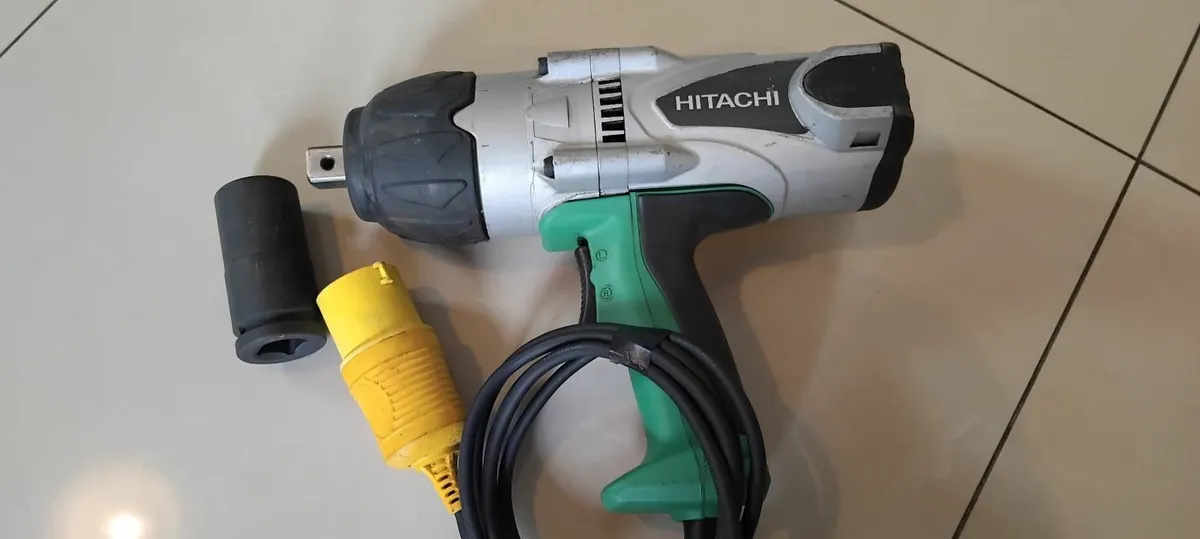Hitachi WR 22SA Impact Wrench 110v - Image 1