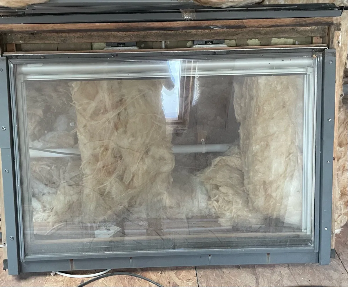 Velux window - Image 1