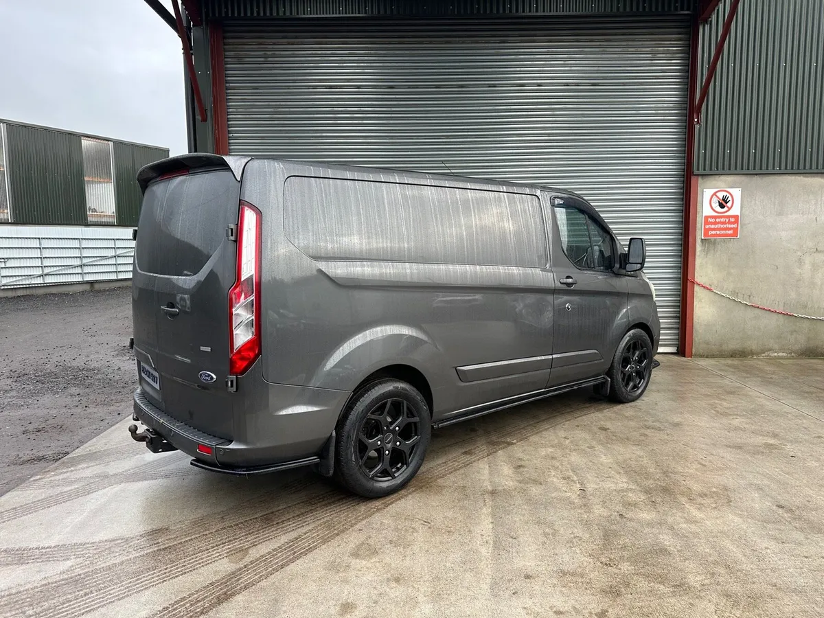 Ford Transit - Image 2