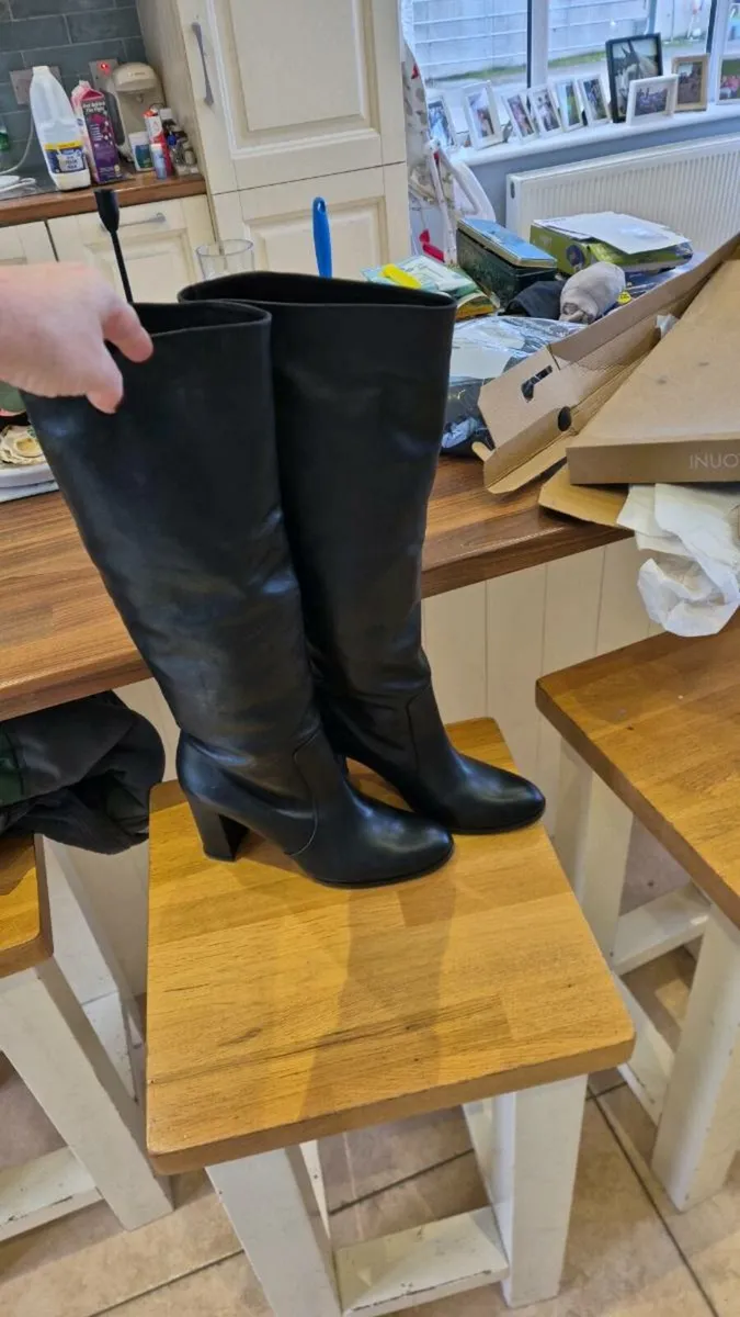 Ladies boots - Image 2