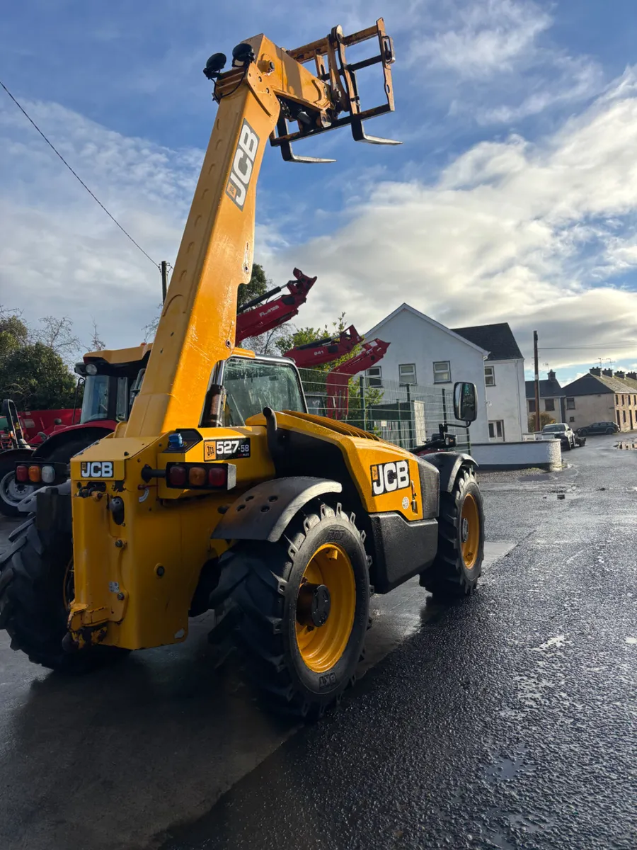 Jcb 527-58 only 4000 Hours - Image 3