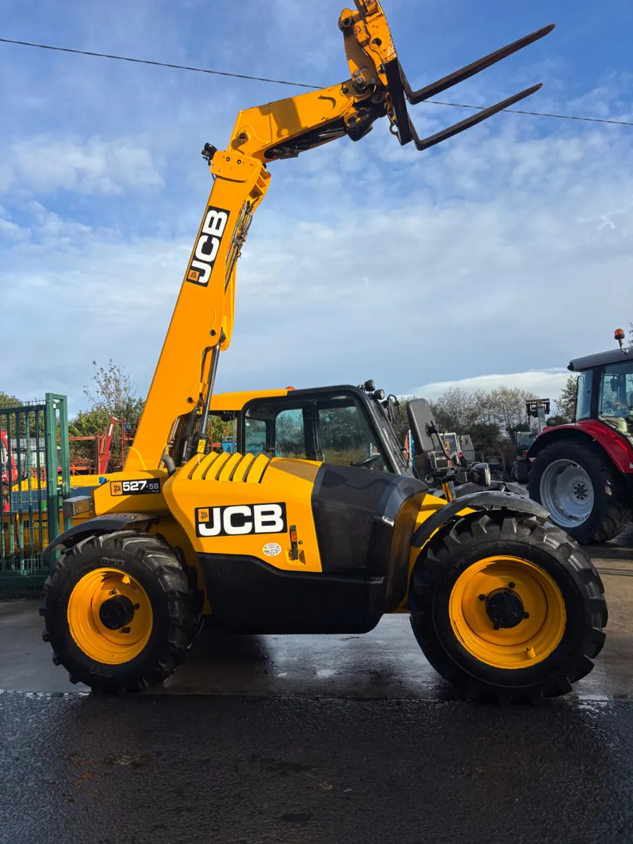 Jcb 527-58 only 4000 Hours - Image 2