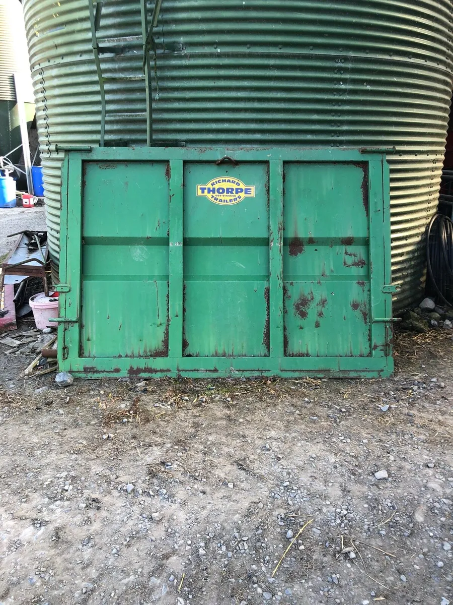 Thorpe Grain Door - Image 1