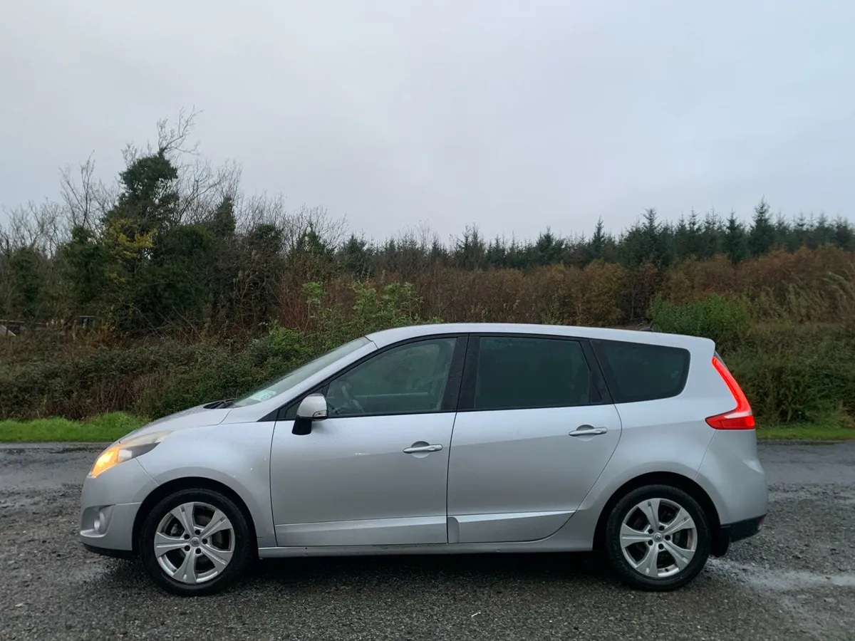 Renault Grand Scenic
2011
1.5 diesel
Tom Tom editi - Image 1