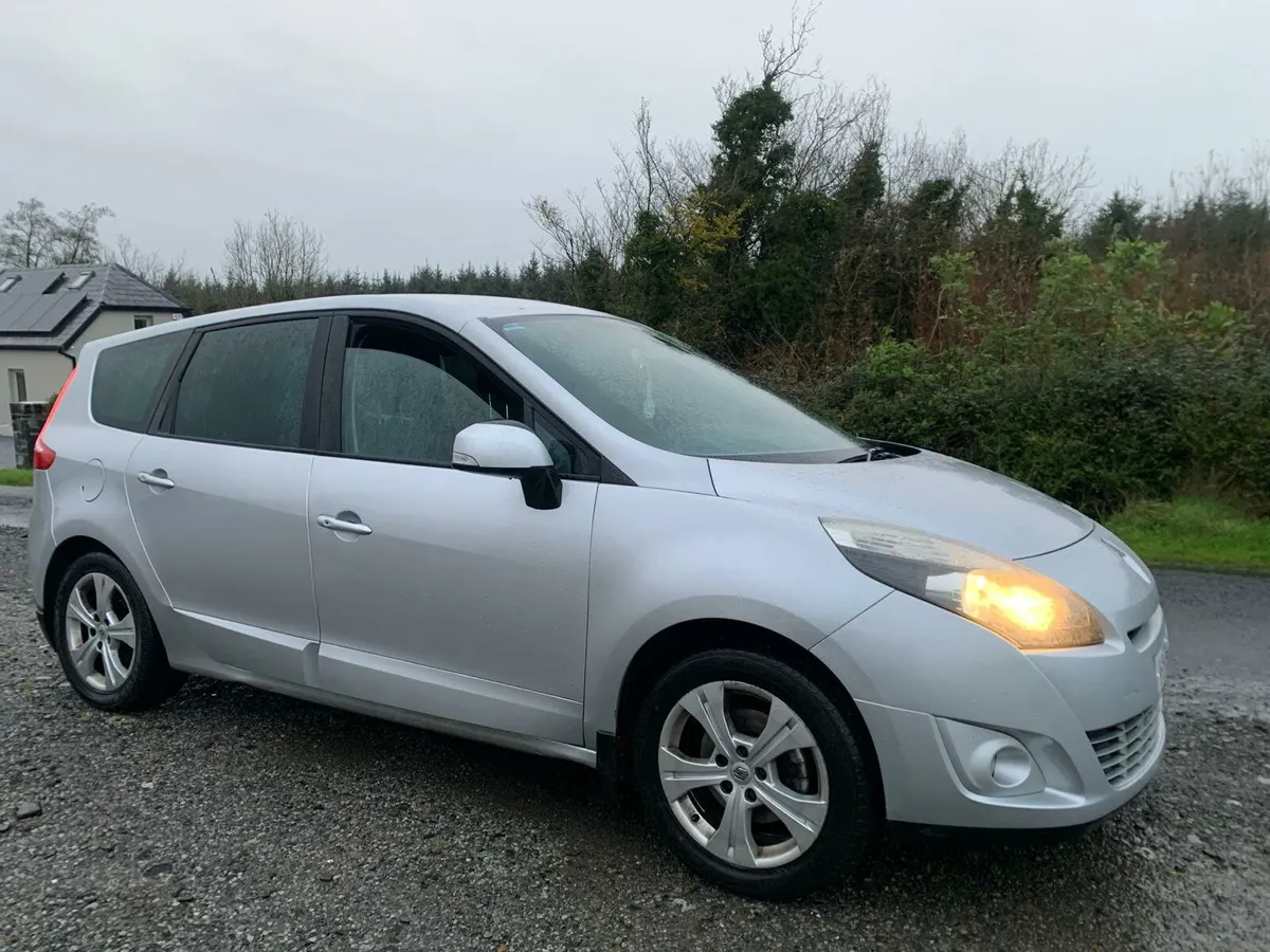 Renault Grand Scenic
2011
1.5 diesel
Tom Tom editi - Image 3