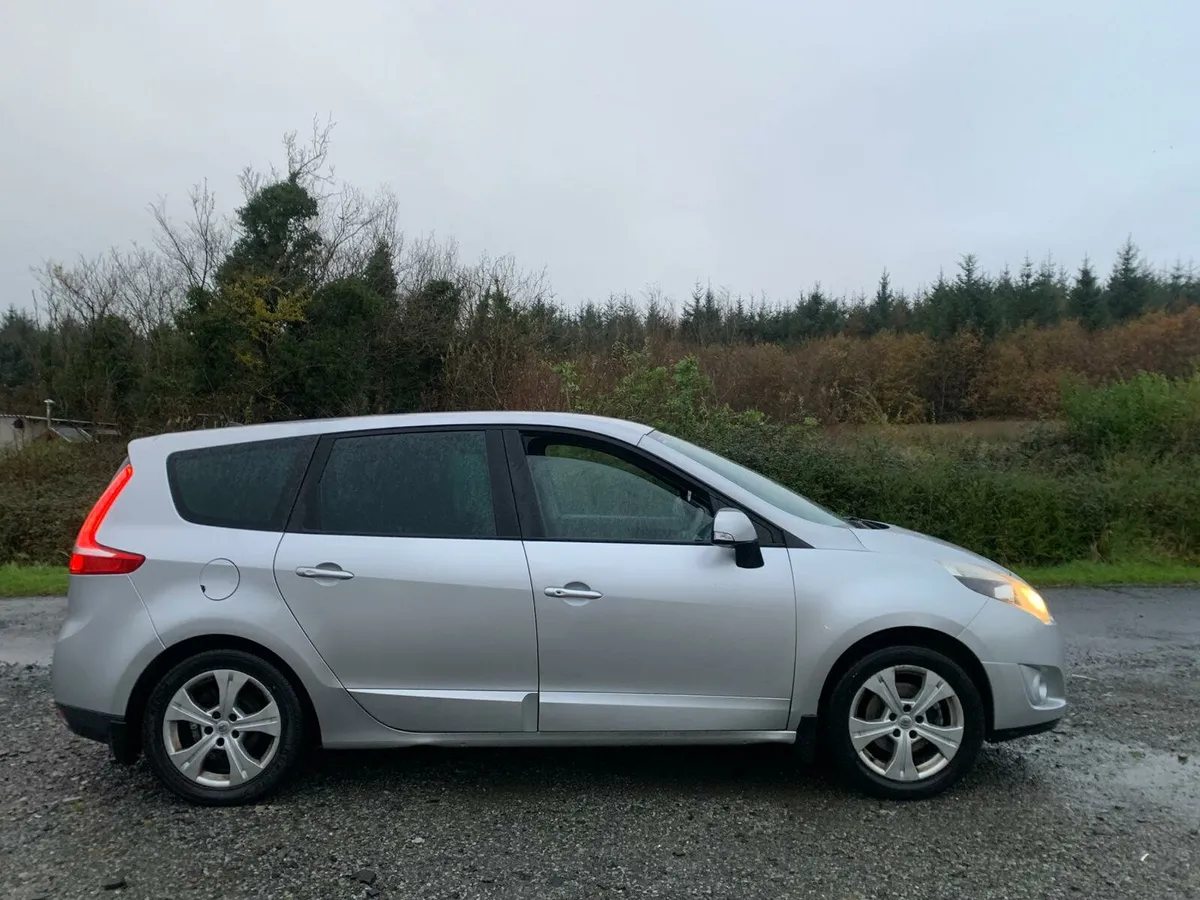 Renault Grand Scenic
2011
1.5 diesel
Tom Tom editi - Image 4