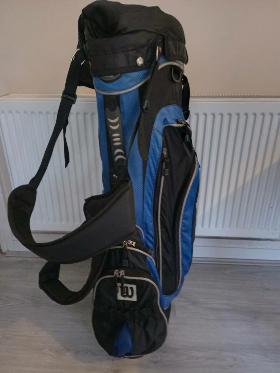 Wilson golf bag with stand. - Image 4