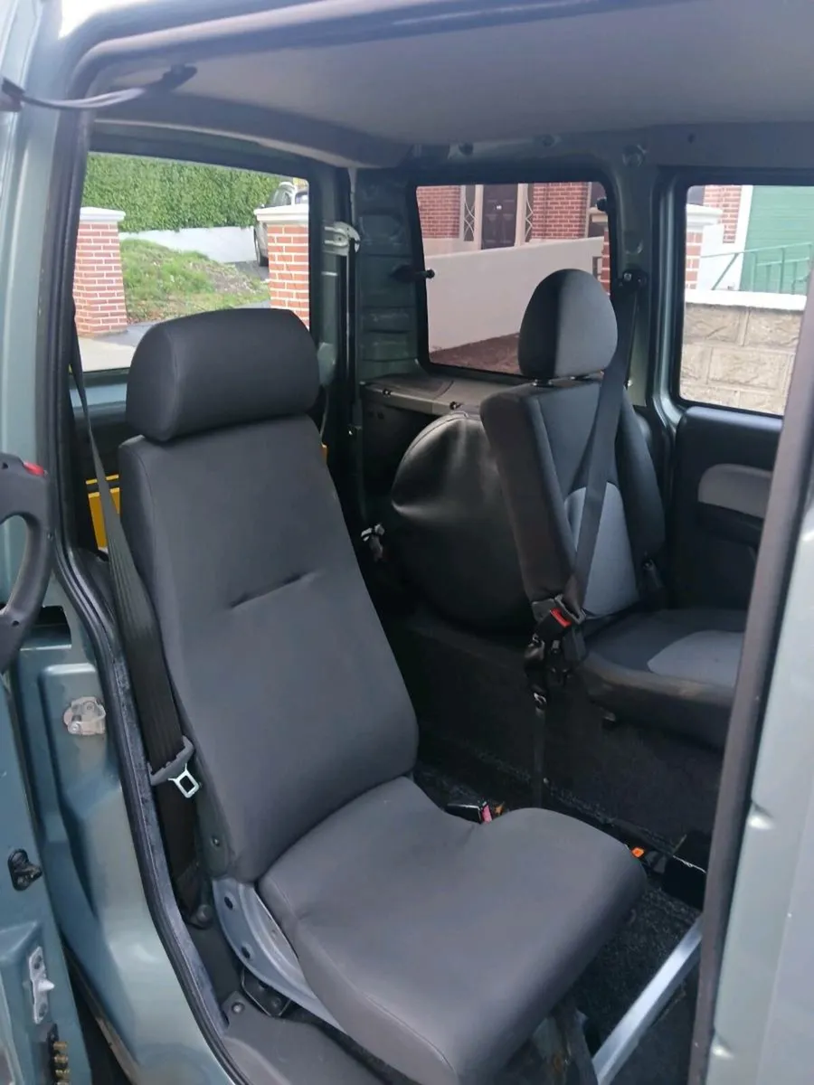 Wheelchair Car - Image 4