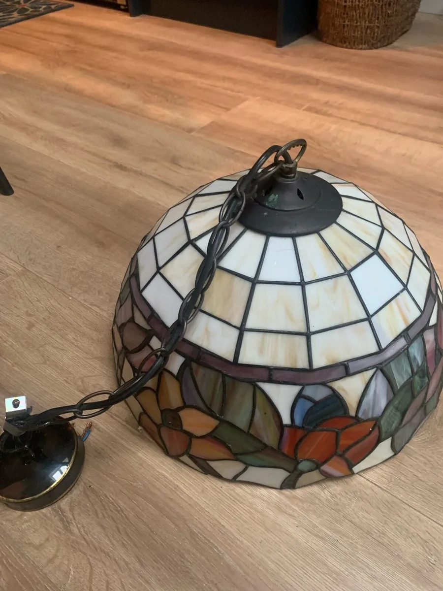 Tiffany Ceiling Pendant Light Shade. - Image 2
