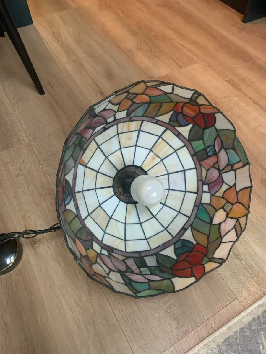 Tiffany Ceiling Pendant Light Shade. - Image 3
