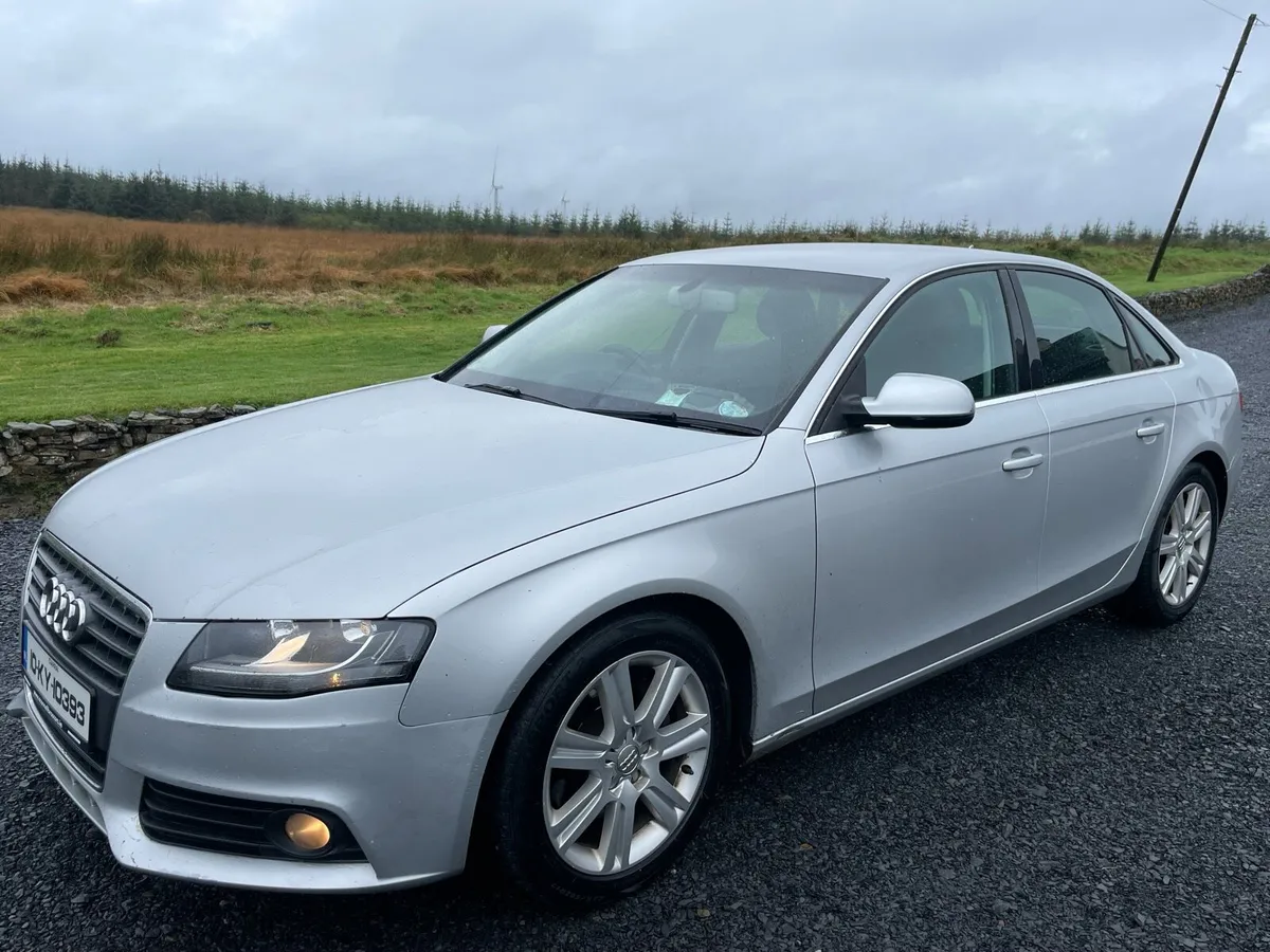 2010 Audi a4 - Image 2