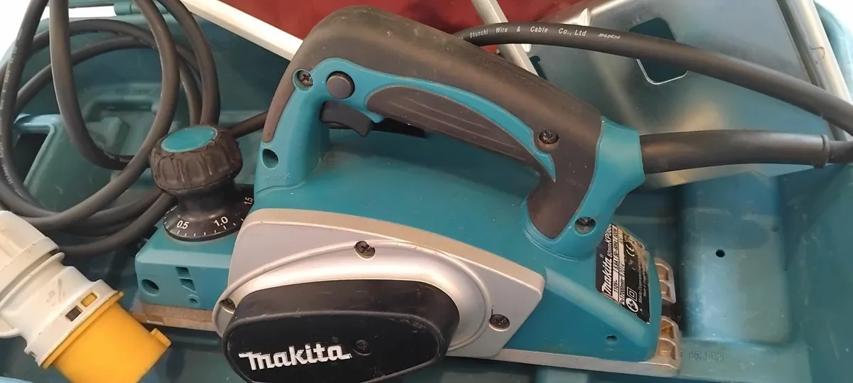Makita KP0800 Wood Planer 110v - Image 3