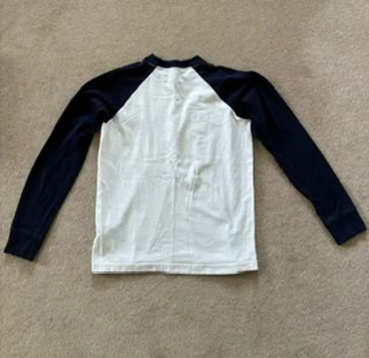 Tommy Hilfiger Long sleeve top age 6-7 - Image 3