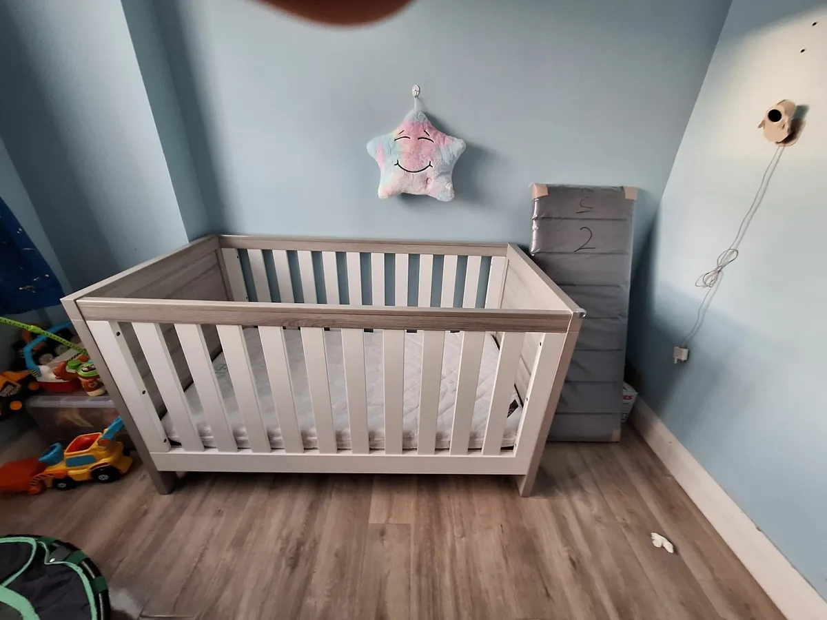 Tutti bambini modena 3 in1 cot bed - Image 2