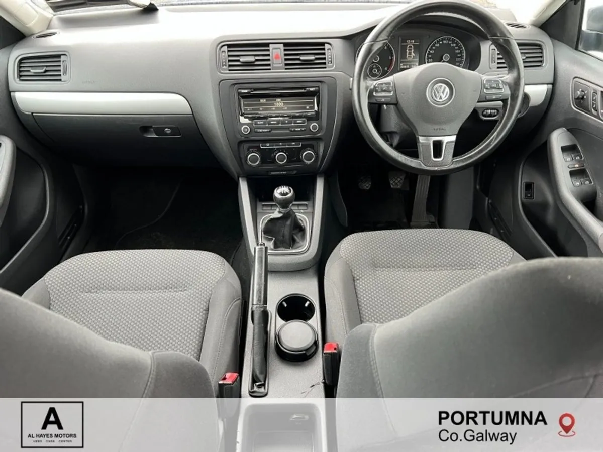 Volkswagen Jetta FOR Alan Trendline 1.6 TDI 105BH - Image 2