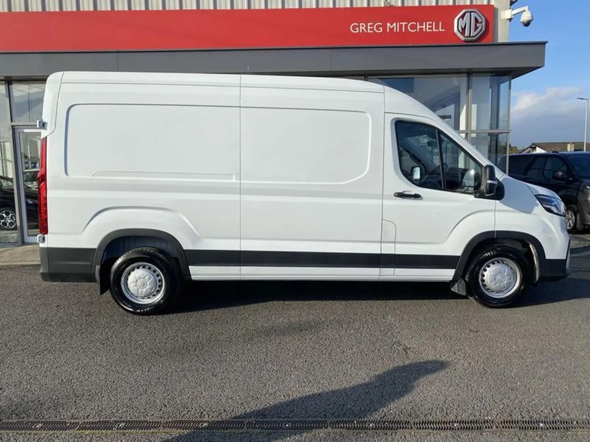 Maxus Deliver 9 LWB FWD 2.0 D20 150 High Roof Van - Image 4