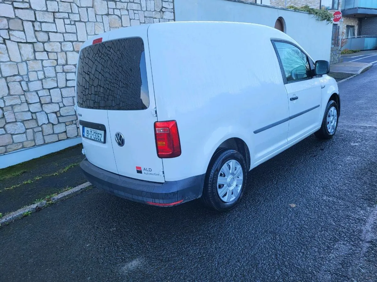 Vw caddy  2019 doed 7/26  diesel  2litre - Image 3